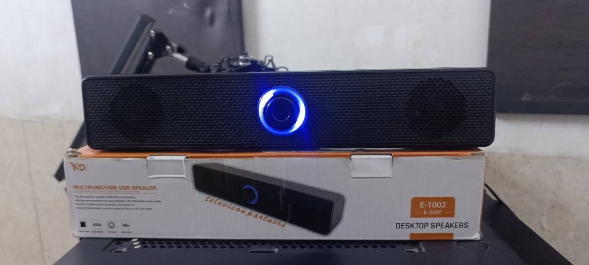 كيس زكماتك نقص جامه الجانبيه فقط 
وياه 4 فانات سعره 30 

مراوح كت 3 مراوح ( ARGB ) بدون هاب 
فول رجب براند ( ماااس) 
سعرهن 15 

سماعات خارجيه (PC) 
موجود نوعين 
القطعه البرتقاليه ب20 
القطعه الزرگه ب15 

توصيل موجود واني خادمكم 😊


**إذا كنت صاحب هذا الإعلان وتريد حذفه لأي سبب، رجاءا أرسل رسالة إلى الدعم الفني**