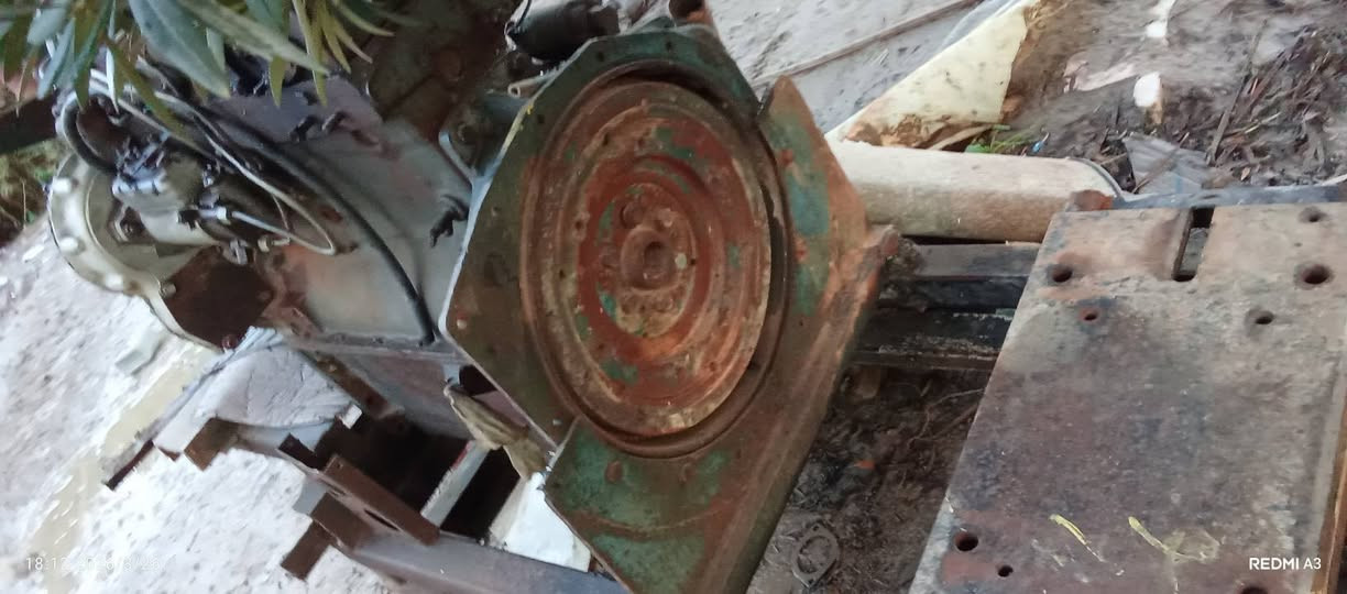 سلام عليكم مولد بيركنز البيع شقاله بيه شاصي ابو تايرات ينشد وره سياره  ***********/*********** رقم مكان الصويرة طريق المطار مستعجل
