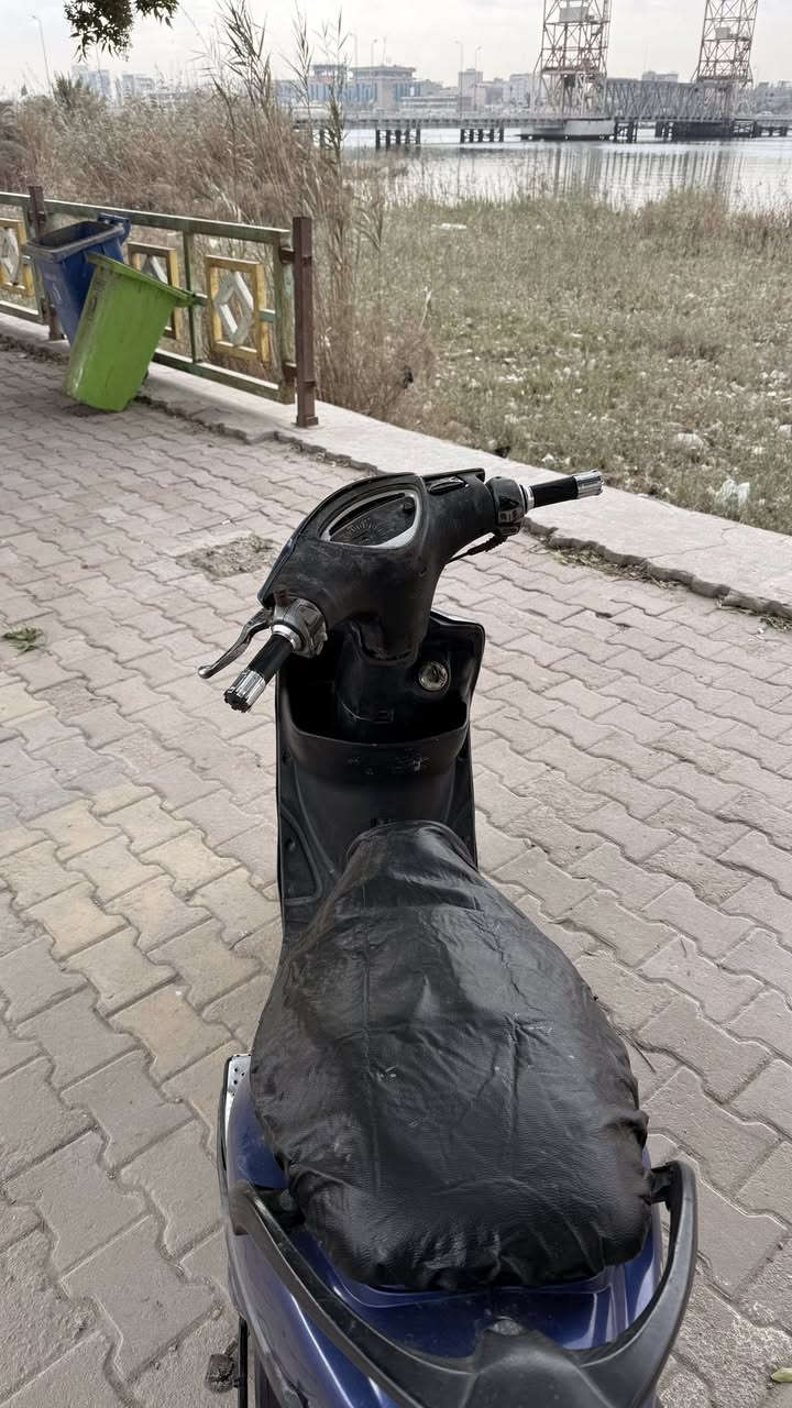 ماكس عدلة بوشة 49
الدراجة نظيفة مفتوحة مرة وحده الدراجة سوادات كلها ختم واحد ضفيرتها بلاد شغال كلشي بيها نقوصات بسيطة والاكسل مالها بي صوت ونه الدراجة شلعتها حلوة ومشيها حلو سعر 425 وبيها مجال للشراي 
العنوان بصرة تنومة 
***********
