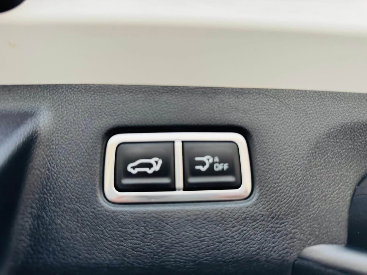 كيا سورنتو  2024 اربيل  خليجي استخدام شخصي كفاله عامه  
بصمه  + تشغيل عن بوعد 7 راكب + كشن 2 كهرباء 
3 قطع تبريد بردات خلفيه. جنطه كهرباء ماشيه 60
شاحن موبايل.   سايد بريك بصمه 
محرك V6 حجم  3500 وضع الشركه 
السعر 298
البصرة الجزائر رقم صاحب السياره 
***********
‎مكلف بالنشر ‏ البصرة, العراق
