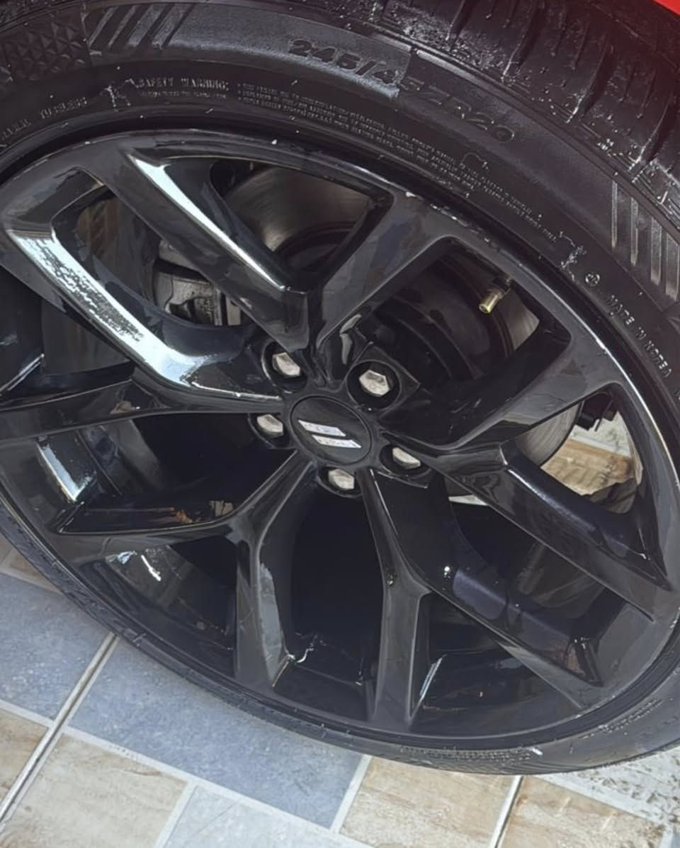 ويل 20للبيع عليهن تايرتو سايز 
للاستفسار ***********
متوفر واتساب
