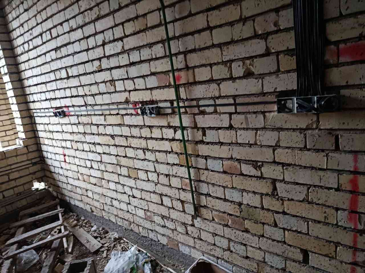 الحمدلله تم تأسيس بيت مكون من طابقين في بغداد ابوغريب 
حسين الكهربائي 👷⚡ 
***********
