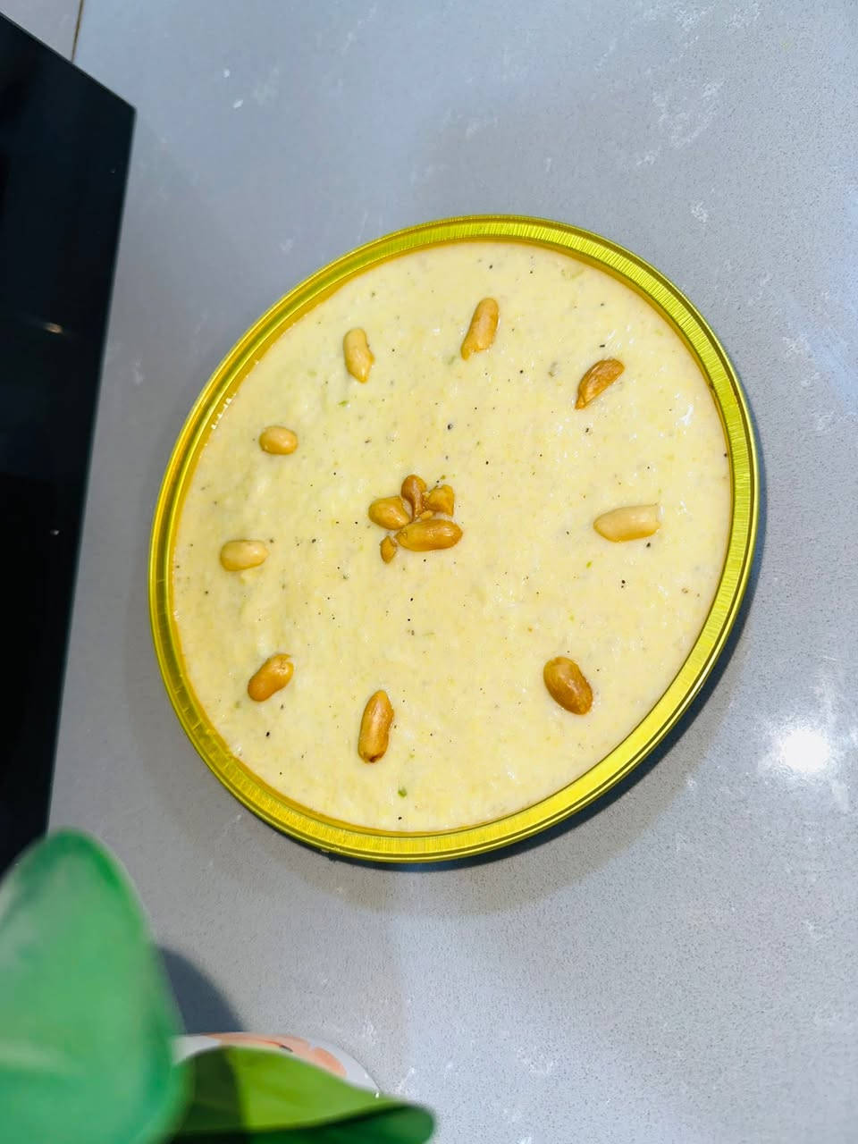 بسبوسة بالقشطة / المكسرات 🍰
الطبق يكفي 4 أشخاص 💯
 يوجد توصيل كافة مناطق الكوت 🚗 
2000
للطلب دايركت أو *********** 
#اكسبلورexplore #الكوت #حلويات #بسبوسه #اكسبلور_فولو
