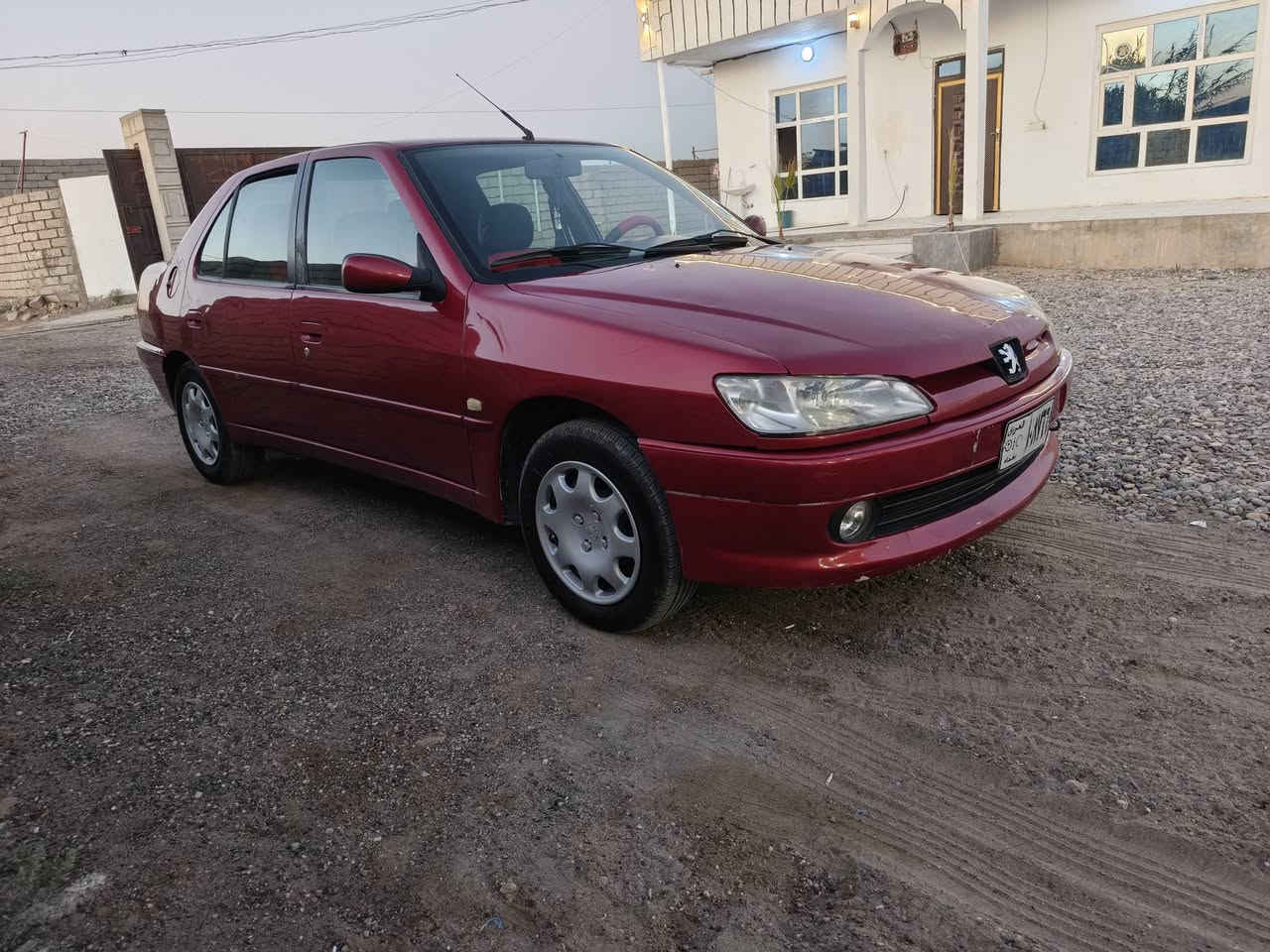 بيجو 306 (مطلوبه)  جديده بلادي سياره بدون صبق كير محرك شرط 
ترهم مقدمه وترهم نقد 
مراوس ماراوس بيع فقط 
هاتف ***********
سعر 30 وبيها مجال
