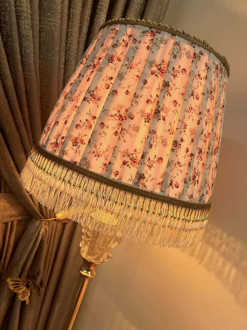 مصابيح أنتيك قياسات واشكال مميزه نادره
شيد هاند ميد
@إشارة
#تيبلام
#هاندميد
#فكتوري
#فنتج


**إذا كنت صاحب هذا الإعلان وتريد حذفه لأي سبب، رجاءا أرسل رسالة إلى الدعم الفني**