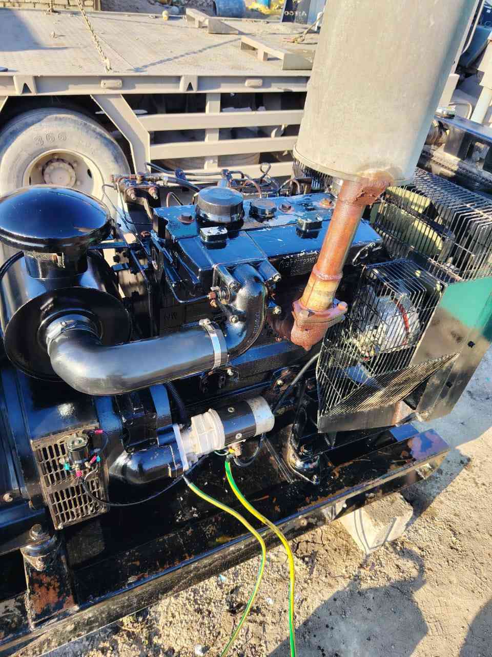 السلام عليكم ورحمه
للبيع مولدات عدد 2
مولده بيركنز لوفل شاصي 4سلندر عادي 
40كيفي مكفولة 
برودكشن حماية كامل 
مولده كمنز 4سلندر سوبر كاتم للصوت 100%100
50 كيفي مكفولة 
برودكشن حماية كامل 
العنوان بابل الشوملى 
رقم الهاتف ***********
