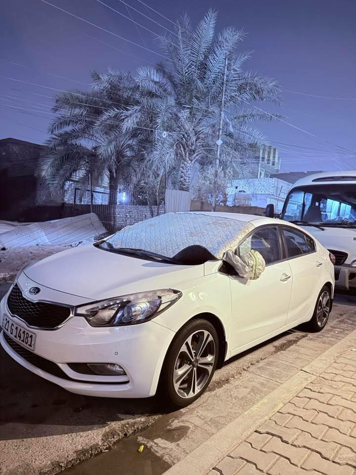 سلام عليكم
البيع كيا سيراتو 2013 خليجي 🥰 

السيارة شرط احلة من الصور ونصبتها تخبل 

السيارة بيه باب السايق صبغ والدوسه الجوا 

جديدة وبالخير عالياخذها 

السيارة مال جناي

مواصفات 

لد امامي لد خلفي 

كشنات نص كهربائي 

فول حساسات 

شفتات بالستيرن 🚀

اشاير بالمري 

مري شفط مع السويج 

شاشة اعطال 

ويل كب 5 

تبريد ثلج 

محرك 1600  

كير 6 نمر 

رقم سليمانيه تحويل

السيارة شرط سونار 

ترايك لبصرة ربع مابيها نقص 

السعر 125 وبي مجال 

مكاني بغداد

***********وتساب واتصال
