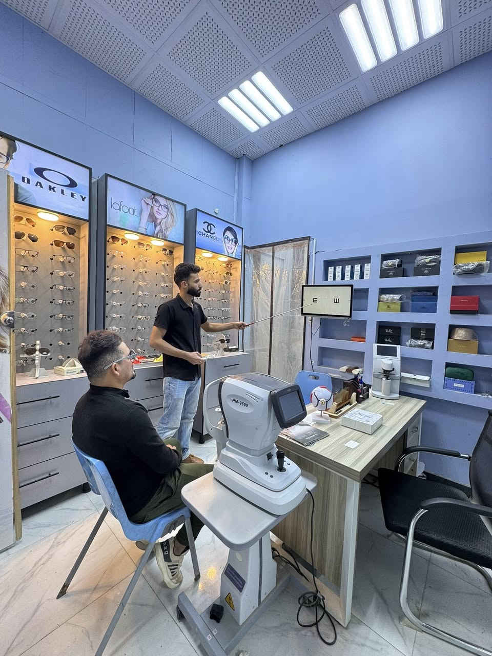 بمناسبة حلول شهر رمضان المبارك ✨
تُعلن بصريات ابن سينا عن:

🎁 فحص نظر مجاني طوال أيام الشهر الفضيل

👁️ فحص البصر بأجهزة الكمبيوتر الحديثة
📝 وصف وعمل وتركيب النظارات الطبية
👓 عدسات لاصقة طبية وتجميلية

كما تتوفر لدينا:
▫️ جميع الإطارات الرجالية والنسائية
▫️ النظارات الطبية
▫️ العدسات اللاصقة بمختلف أنواعها

📍 زورونا واستفيدوا من العرض الرمضاني 
طوال الشهر المبارك

متواجدين من الساعة 4 عصرا
الى الساعة 11 ليلاً

مجمع دكتور علاء شاكر الصالح / مجاور محلات حجي هشام
للحجز والاستفسار 
***********

رمضان كريم 🌙
