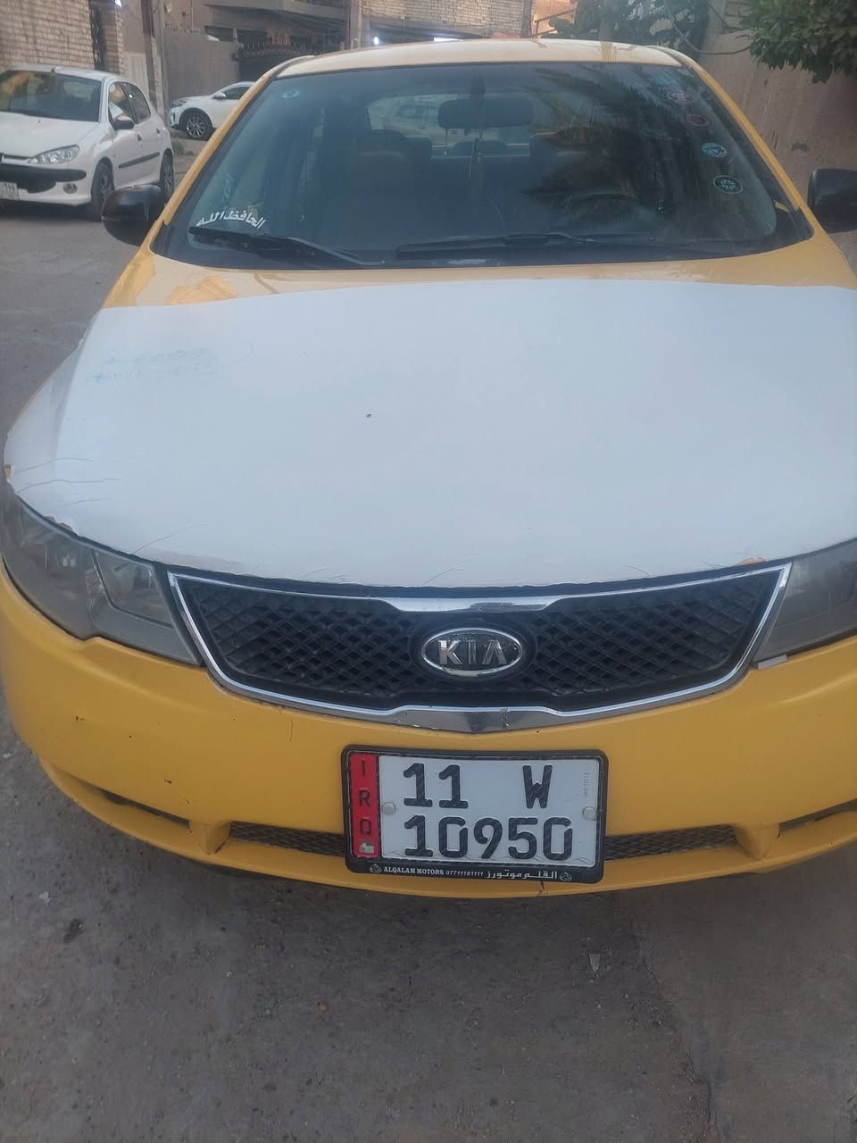 سلام عليكم شباب فورتي موديل ١٣ امريكي حادثها جاملغين الامامي لا لغد ولا شاصي مكينة ٢٠٠٠ دوش سيارة بسمي سنوية ل٢٧نهايتها رقم انكليزي بغداد هيئة مصفرة مكينة كير صدر تبريد كامل مكان سيارة بغداد للاتصال حسين *********** السعر ٨٥ وبيها مجال
