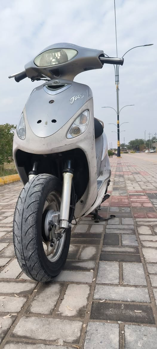 السلام عليكم داراجه ماكس منغولي رمبه صارلهه 5ايام من مطلعينهه الدراجه كامله من كلشي كهربأيات شغاله سلف مكينه ناعمه السعر 950وبيه مجال الخاص مفتوح


**إذا كنت صاحب هذا الإعلان وتريد حذفه لأي سبب، رجاءا أرسل رسالة إلى الدعم الفني**