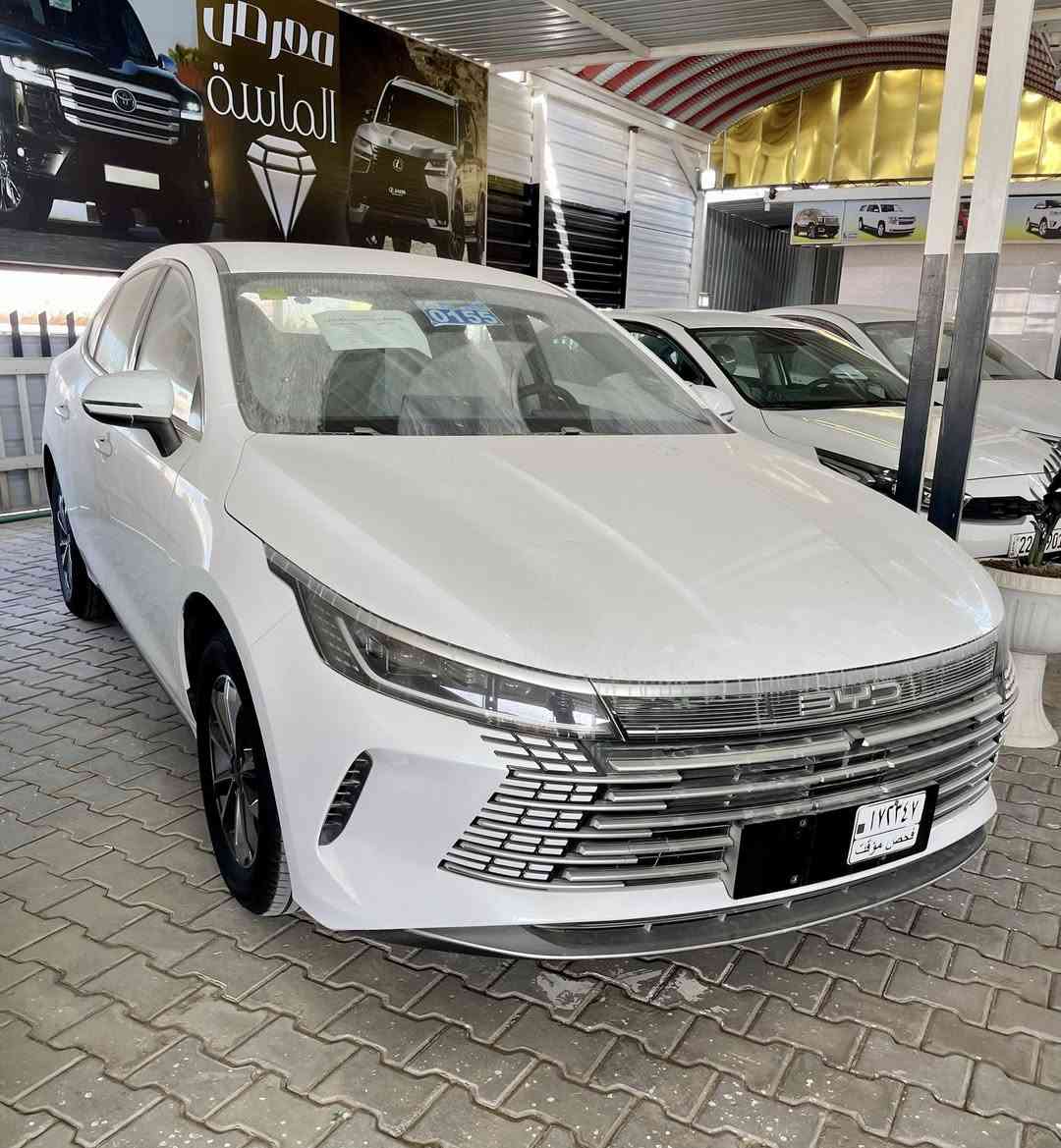 سيارة الفخامة ⚜️، الأداء ⚡، والتكنولوجيا الذكية 🤖 تجربة قيادة ما تنسي! 😍

متوفر اللون الأبيض ⚪️

✨ أهم المواصفات:

🔹 محرك 1.5 لتر (بنزين + كهرباء) يعطيك قوة مع توفير مذهل بالوقود ⛽⚡

🔹 مدى كهربائي يوصل ل 55 كم بالشحن الكامل 🔋

🔹 نظام DM-i الذكي لتبديل السلس بين البنزين والكهرباء 🚀

🔹 شاشة وسطية قابلة للدوران 🎛️

🔹 عدادات رقمية بالكامل 🔥

🔹 مقاعد جلد فاخرة بتصميم رياضي 🖤

🔹 كاميرا خلفية + أنظمة أمان متطورة 🔒

🔹 إنارة LED أمامية وخلفية مميزة 💡

✅ البيع نقداً وبالتقسيط وبمقدمه جيده لسكنة النجف 

📍موقعنا: 

⬅نجف - المعارض الجديده - معرض الماسه

☎ للإستفسار: ***********

#BYD #ديستروير_05 #هايبرد #سيارات_2025 #تكنولوجيا #ابداع_على_الطريق #BYD_Destroyer05
