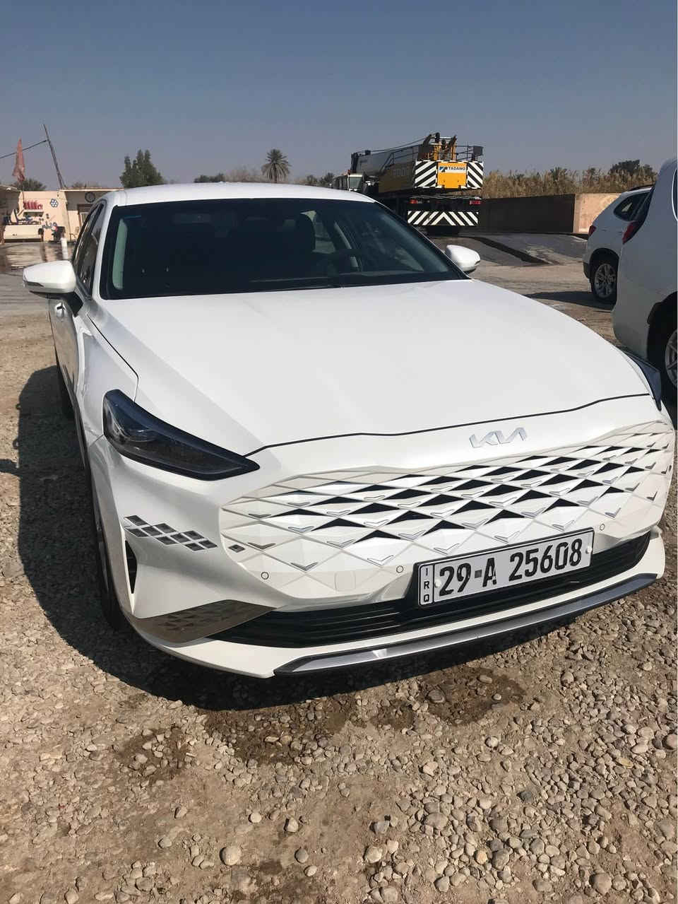 السلام عليكم:
كيا كي8 وارد كوري غاز للبيع .
السيارة كفالة عامه وشرط السونار رقمها واسط  بأسمي سعرها 218 وبيها مجال قليل.
مكان السيارة الكوت.
*********** دهل اوران, واسط
