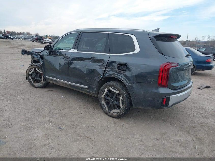 لاتنسى المتابعة للصفحة 

السلام عليكم 🫡 
للبيع فقط
كيا تيلورايد
موديل 2024
فول مواصفات 
بانوراما + بصمة 
فئة ( S )
محرك 3.8
سبعه راكب
ثلاث قطع تبريد
بدون ايرباك
حادث واضح
السعر الى العقبة أو البصرة او الامارات ( 137 ) ورقه 

للتواصل متوفر فقط ( اتصال + واتساب) 
***********
