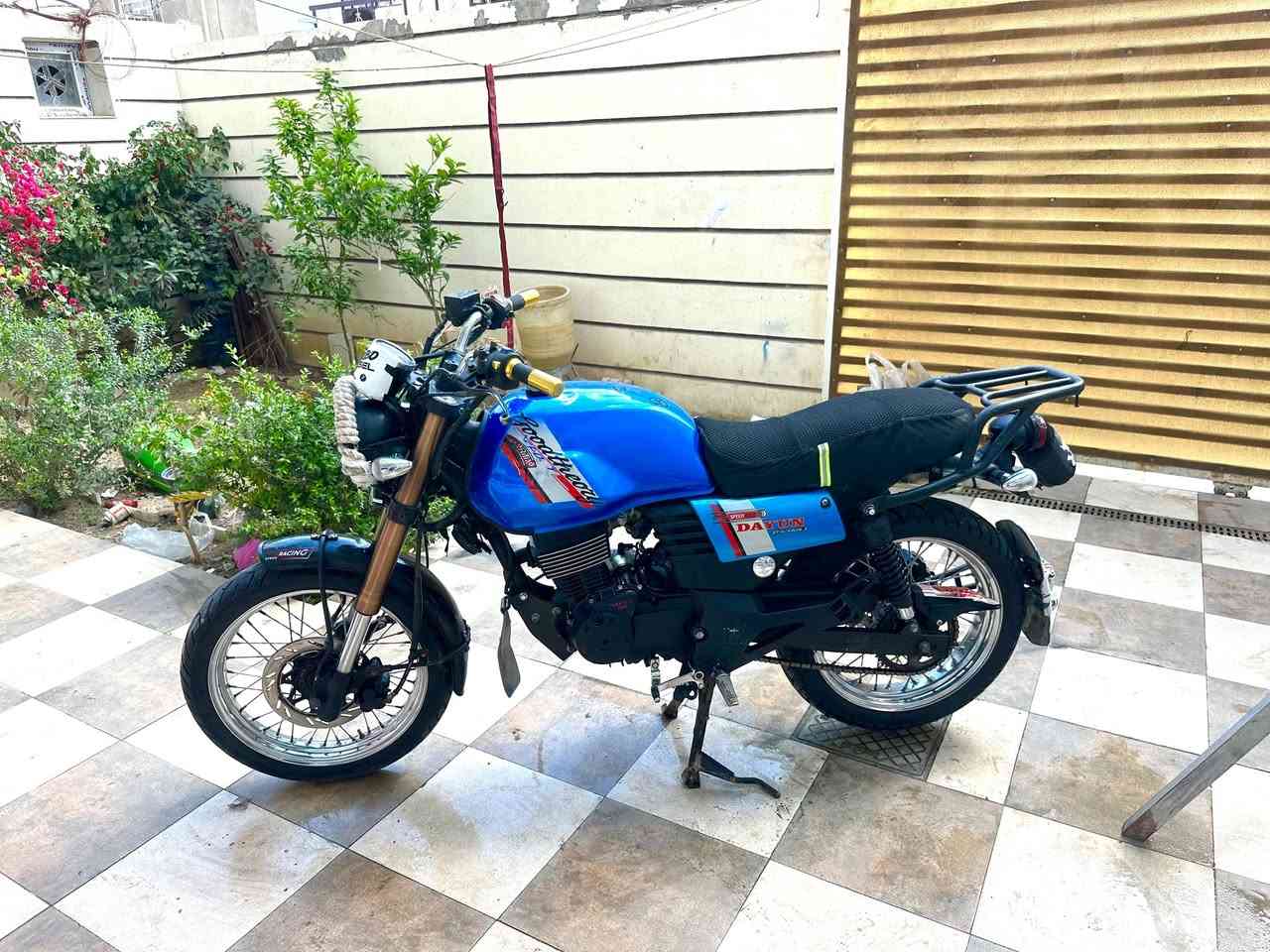 الحلوه للبيع
دايون Latti
محرك ٢٠٠ مكفول
اوراق اصولي كامله
الموديل ٢٢ ماشيه ١٧٥٠٠
تشغيل عن بعد جهاز انذار وبعد اضافات بسيطه
نكره باي وقت 
سعر ١٤٥٠  وبيها مجال للطيبين
مكاني بابل مركز ***********
