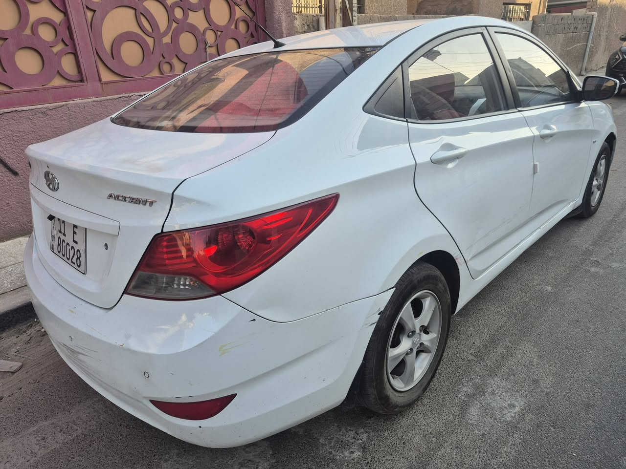 السلام عليكم 
اكسنت 2013 خليجي مكينة 1600 رقم بغداد الجديد تبريد ثلج بيها صبغ موضح بالسونار ويرادلها صدر ودعامية امامية وتعديل جاملغ معروضة 87 وبيها مجال بسيط اعتذر من الاقساط والمراوس مكاني بغداد 
***********
***********
