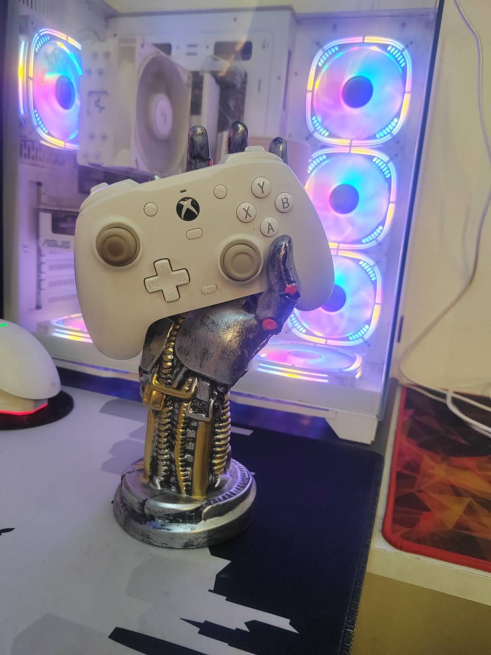 🔥 للبيع PC Gaming قوي وجاهز للألعاب والتصميم 🔥
إذا تبحث عن جهاز يشغل أحدث الألعاب بأداء ممتاز ودقة عالية، فهذا التجميع خيار ممتاز:
✅ المعالج: AMD Ryzen 5 5600X
✅ كرت الشاشة: ASUS RTX 4060 
✅ اللوحة الأم: MSI B550M-A PRO
✅ الرام: 16GB DDR4 (8GB × 2)
✅ التخزين: SSD NVMe M.2 سعة 1TB
✅ مبرد احترافي: DeepCool AG400 RGB
✅ مزود طاقة: 700W
✅ شاشة 27 بوصة 2K IPS - 180Hz - 1ms
✅ يوبي اس UPS فاربر 1500
✅ كيبورد ميكانيك AULA Gaming
✅ ماوس Razer RGB
✅ سماعة HP Omen Gaming
✅ كيس أبيض RGB مع إضاءة كاملة
✅ستان حامل شاشه عامودي ثنائي 
✅ سبيكر من شركة )(مضخم صوت) من شركة Xtrike my
✅ جوستك كيم سير
✅مونتو لايت ليد امامي وخلفي
✅ ستان جوستك
✅ ماوس باد وتر برو
✅ ساعه مكتبيه
السعر 1,700,000

التواصل ***********

موقعي بغداد رئاسة العبيدي
