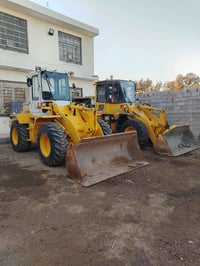 شفلات البيع عله وضع شركه الاتصال على الرقم 07702875367،، 07808991771