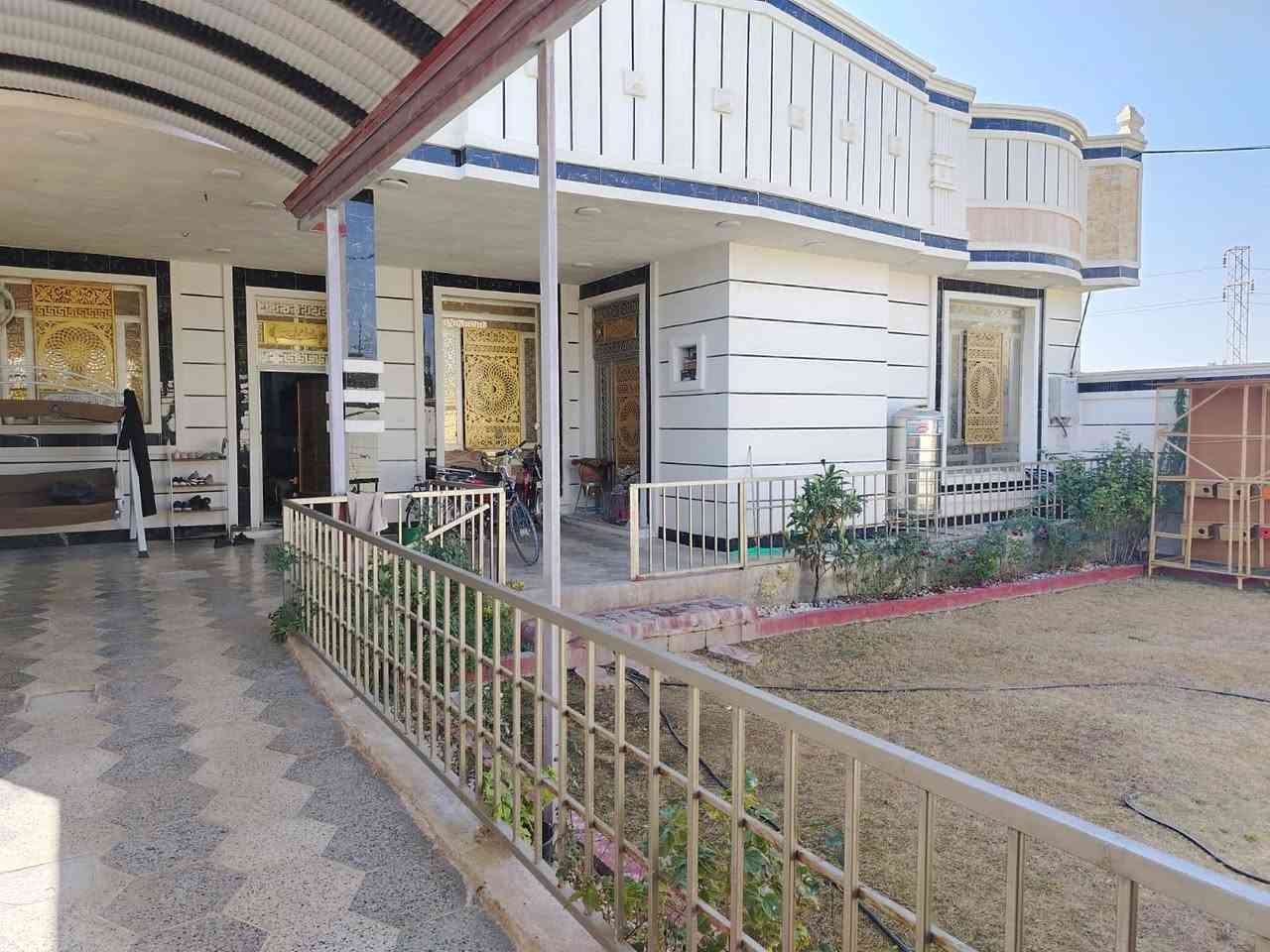 تسلسل 158
🏡 للبيع بيت في الأزركية – موقع مميز

📍 قرب مدرسة عرب ستان مقابل مسجد الصحابة

🔹 المساحة: 512 م²
🔹 نوع السند: طابو زراعي
🔹 الشارع: 6 متر
🔹 موقع هادئ ومناسب للسكن
🔹 السعر: 185 مليون دينار عراقي
🔹 السعر قابل للمراوس والتفاوض الجاد

للأستفسار الاتصال َ؏ الارقــام التــاليه |📱☎️
او مــــراجعة مكــتب الطــيب للــعقار | 🏠
قــرب مجــمع الشفاء | 🏢 📍
و مقابل دائرة الكهرباء | 🏭📍

📱 |***********
📱 | ***********
📱 | ***********
