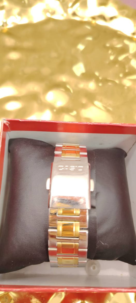 ساعات أصلية بسعر مناسب


**إذا كنت صاحب هذا الإعلان وتريد حذفه لأي سبب، رجاءا أرسل رسالة إلى الدعم الفني**