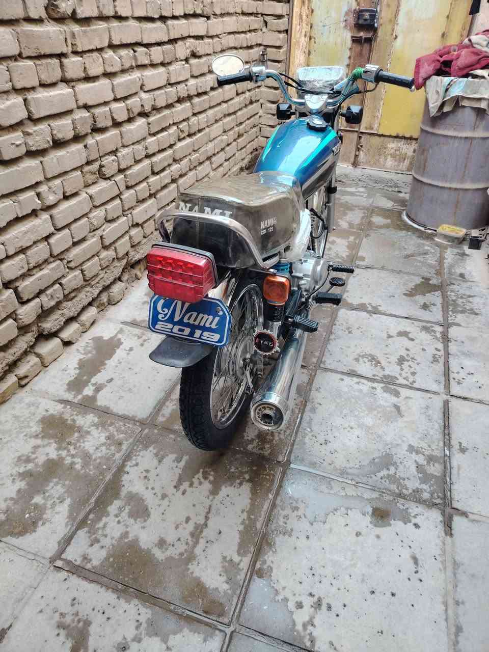 سلام عليكم دراجه نامه مضمومه وكفاله عامة بكلشي 2019دراجة ما مبدل بيها اي شي ولا مفتوح بيها برغي 
وترقيم جديد 2025دراجة اصولية بكلشي 
للاستفسار ***********
*********** وتساب
