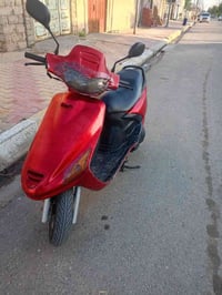 ماطور كلش نظيف ماكينه ما مفتوح شرط السعر 450 وبيجا شرط كل شي شغال 0750...