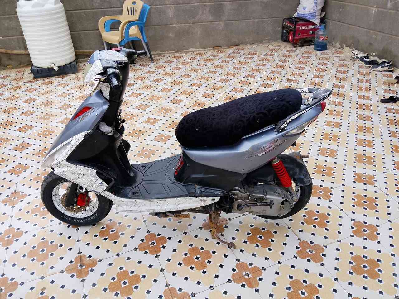 سلام درجة ماكس مضلع البيع درجة نضيف مكينة خير من الله بيه كابرتري قفاز ضفيرة جديد شغله هندر واحد السعر 250 مكان بابل القاسم وهذ رقمي *********** والمو شراي لا يرسل
