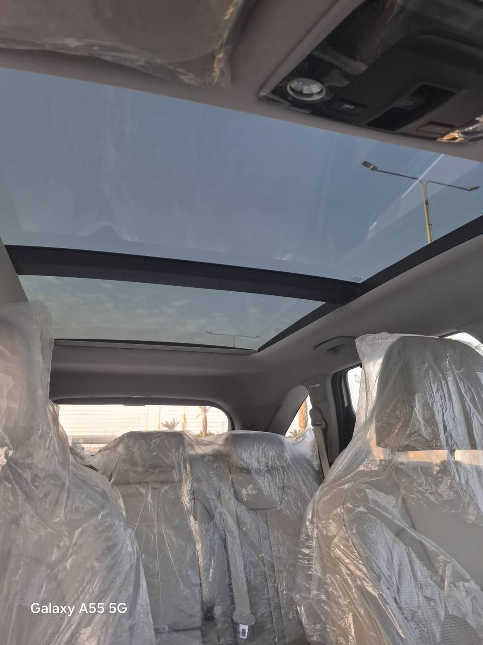 سورنتو ٢٠٢٥ وارد خليجي مكفول زيرو بأسمي ماشيه 22 الف
مواصفات 
____________
٦ سلندر 
٥ كامرات محيطيه
كامره بالمرآت الوسط
٣ قطع تبريد
ويل ٢٠
١٢ حساس 
وقوف ذاتي
داتشو
كشنات تدفئه تبريد
المقاعد طوي كهربائي
جلد اصلي
سقف بانوراما 
كير موس ٨سرع
جنطه كهرباء مع حساسات
تحكم ستيرن
مثبت سرعه
شاشه LED لمس
شفتات خلف الستيرن
اوامر صوتيه 
شاحن لاسلكي 
تشغيل عن بعد 
اشارة ترحيب
بصمات دخول ذكي عالأبواب
كراسي كهرباء
بردات بلاديه للأبواب الخلفيه 
هاند بريك كهربائي
رادار
حساس امطار للماسحات

ضمان شركة نم  والسياره داخل الضمان 
 الرقم اربيل
 فول ماعدا الفور ويل
السعر$37000
رقم صاحب السياره *********** اتصال +واتساب 
السياره بأسمي تحويل مباشر
