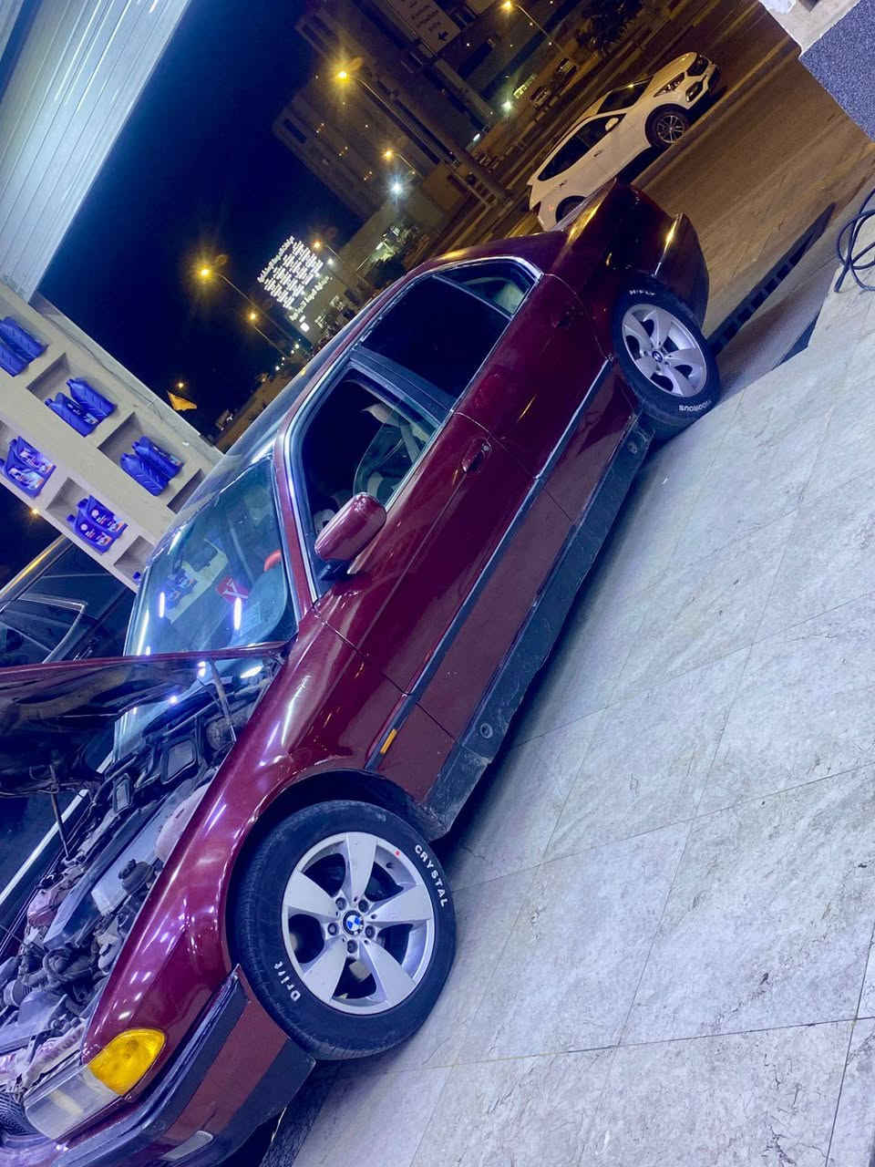 للبيع او المراوس
كاسحه مديل 1995 (رقم بصره تحويل ثاني يوم) 740اصل 

✈️تستلم ارقام انكليزي جديد كامله معاملته بس استلام✈️
مكينه كير كفاله 
تبريد شغال 
حداديه حلوه 
تخم تاير كهربائيات كلههه شغاله 
دواخل نضيفه 
تحتاج إلى ترتيب وصبغه فقط البنيد والصندوق جارد

السياره بلبصره. .....السعر 45$وبيهه مجال بسيط

***********
