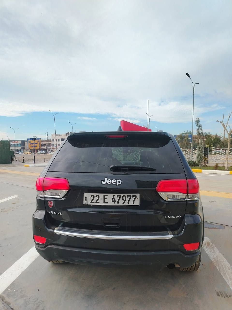 بدون حادث فقط صبغ  بخشم الجاملغ جهه اليمين بدون دواخل

مواصفات

بصمه تشغيل

بصمه أبواب

تحكمات ستيرن

شاشه كامره

قطعتين تبريد

فور ويل 

نظام أيكو

نظام فرامل

سبورت

مانع انزلاق

شفات

 كير مكينه مكفولات تبريد ثلج حداديه صدر جديد تخم تاير جديد ترايها حلو رقم أربيل بأسمي شرط التحويل السعر 220 $وبيها مجال للشراي مكاني ديالى بعقوبة للستفسار أتصال ع الرقم ***********
