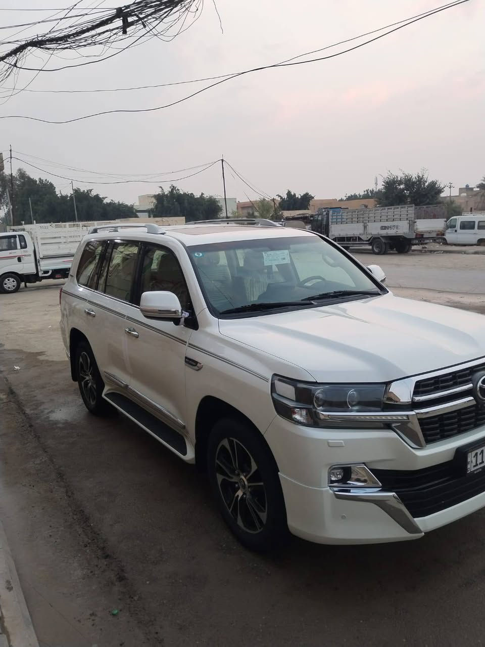 السلام عليكم لاندكروز موديل 2021  ساز باب الاول رقم بغداد باسمي مكفوله كفاله عامه من كلشي ماشيه 50  حقيقي عنوان السياره (الكوت) مركز المدينه.....  للاستفسار الاتصال على الرقم 
***********
