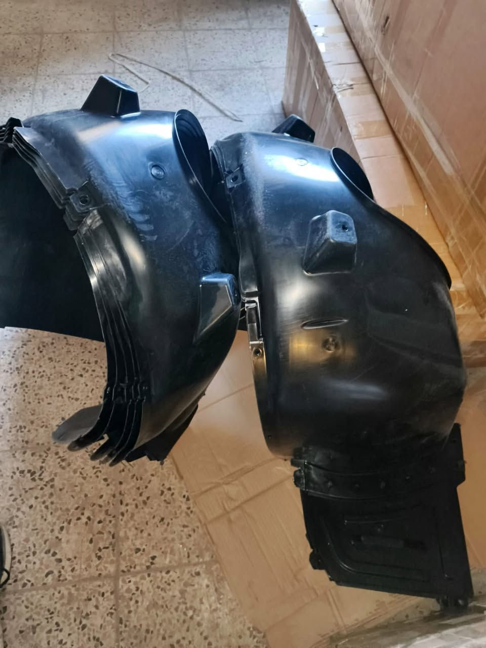 مكتب سمير السنك توفرت عدنه غراض الاريزو فايف درع محرك والكشر واي شي تحتاجونللاتصال ***********
