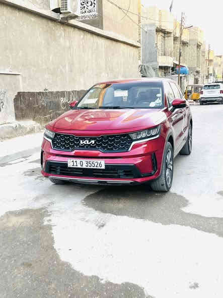 السلام عليكم سورنتو موديل 2022وارد أمريكي  حادثها بنيد فقط بدون دواخل السياره جديده و جاهزه من كل النواحي السياره على وضع الشركه أخت الزيرو 
مواصفات 
شاشه 
كامره 
تحكم ستيرن جيهتين 
مانع نزلاغ 
ثلاث انضمه قياده 
حساس امامي 
حساس خلفي 
7راكب 
ويل كب كروم 
لون احمر مميز 
لد امامي 
وبعد هواي مواصفات معروفه السياره جديد حيل مال جناي أمانت الله ماشيه 40 ألف فقط مكان السياره بغداد رقم الهاتف ***********
