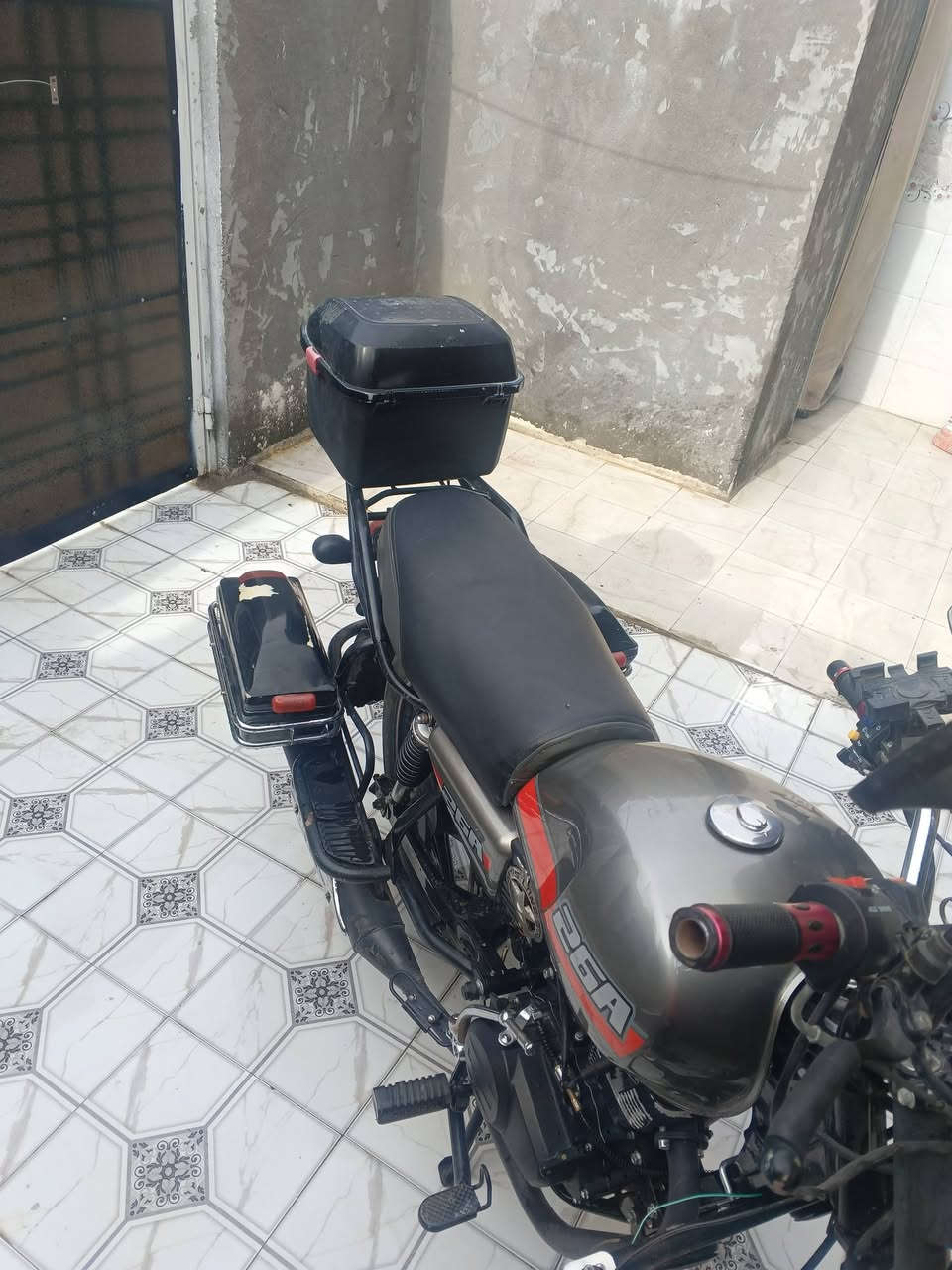 اوراق اصولي من ايد الي مطلعها من المعرض
طالعه بنهايه 23 دراجه فول نضافه كفاله عامه المحرك وكلشي
السعر 1400قفل


**إذا كنت صاحب هذا الإعلان وتريد حذفه لأي سبب، رجاءا أرسل رسالة إلى الدعم الفني**