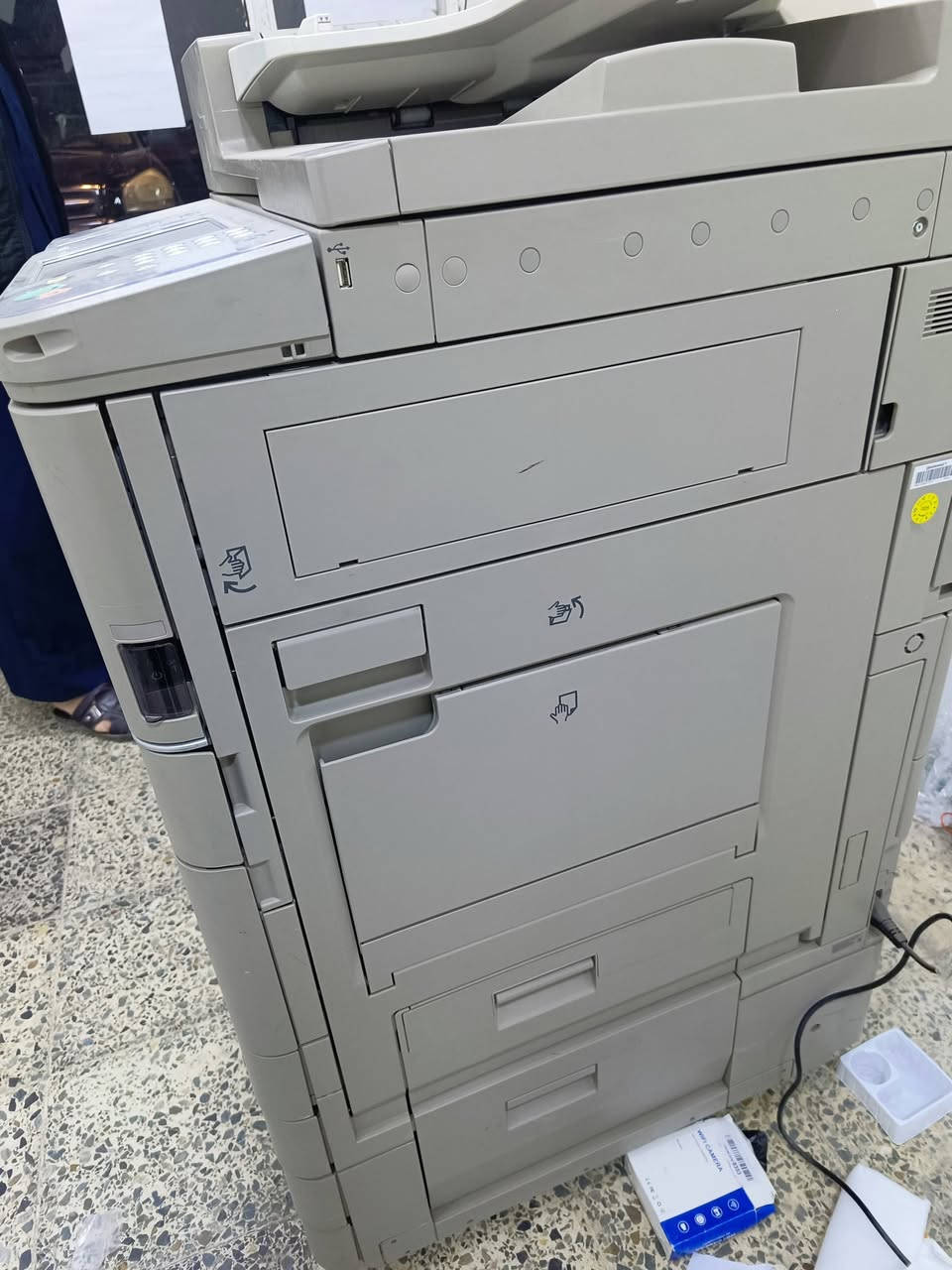 جهاز استنساخ canon c5240i
نظيف كلش اشتريته قبل شهرين 
يسحب ٤٠ نسخة بالدقيقة 
الوان بي بطالة 
+ مشتريله بطالة الوان جدد ب ١٢٠ الف بعدهن مامفتوحات احتياط
السعر 600 الف
عنواني بغداد - شهداء البياع - سوق رضا


**إذا كنت صاحب هذا الإعلان وتريد حذفه لأي سبب، رجاءا أرسل رسالة إلى الدعم الفني**