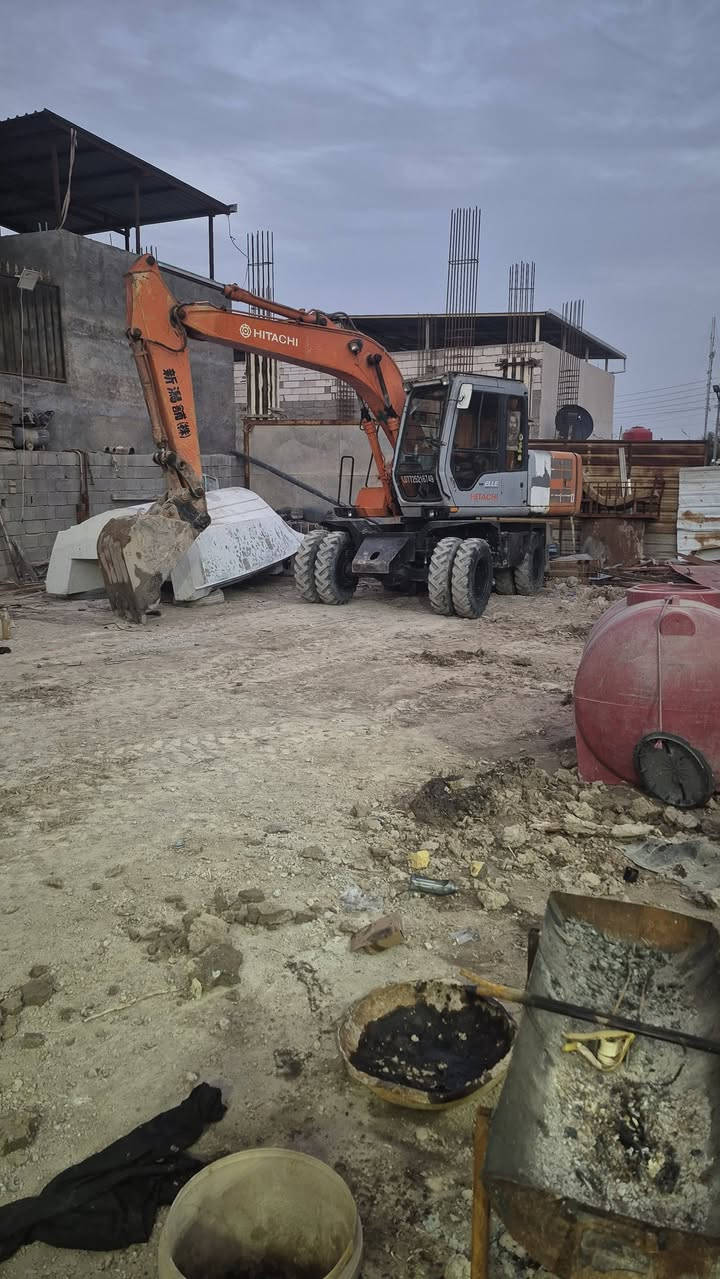 سلام عليكم حفاره للبيع  معلايه 12 رقم بصره حفاره كفاله عامه من كلشي  سعر خاص

 ***********
