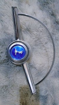 غراض تك تك اي واحد يريدهن يخابرني هذا رقمي 07806551665