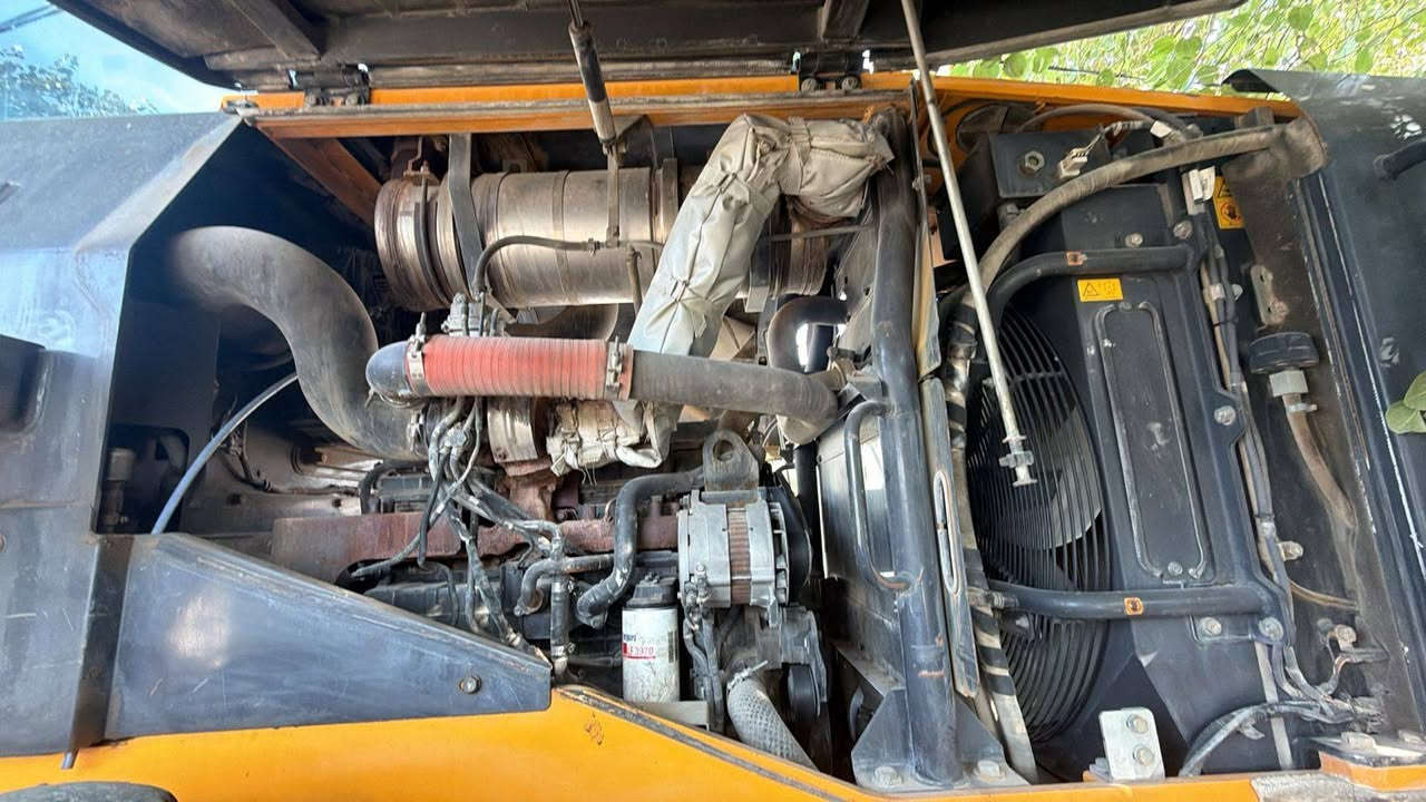 السلام عليكم
شفل للبيع حجم ٨٠ موديل ٢٠١٨ على وضع الشركه رقم واسط مكانه النجف الاشراف للستفسار على رقم *********** /***********
