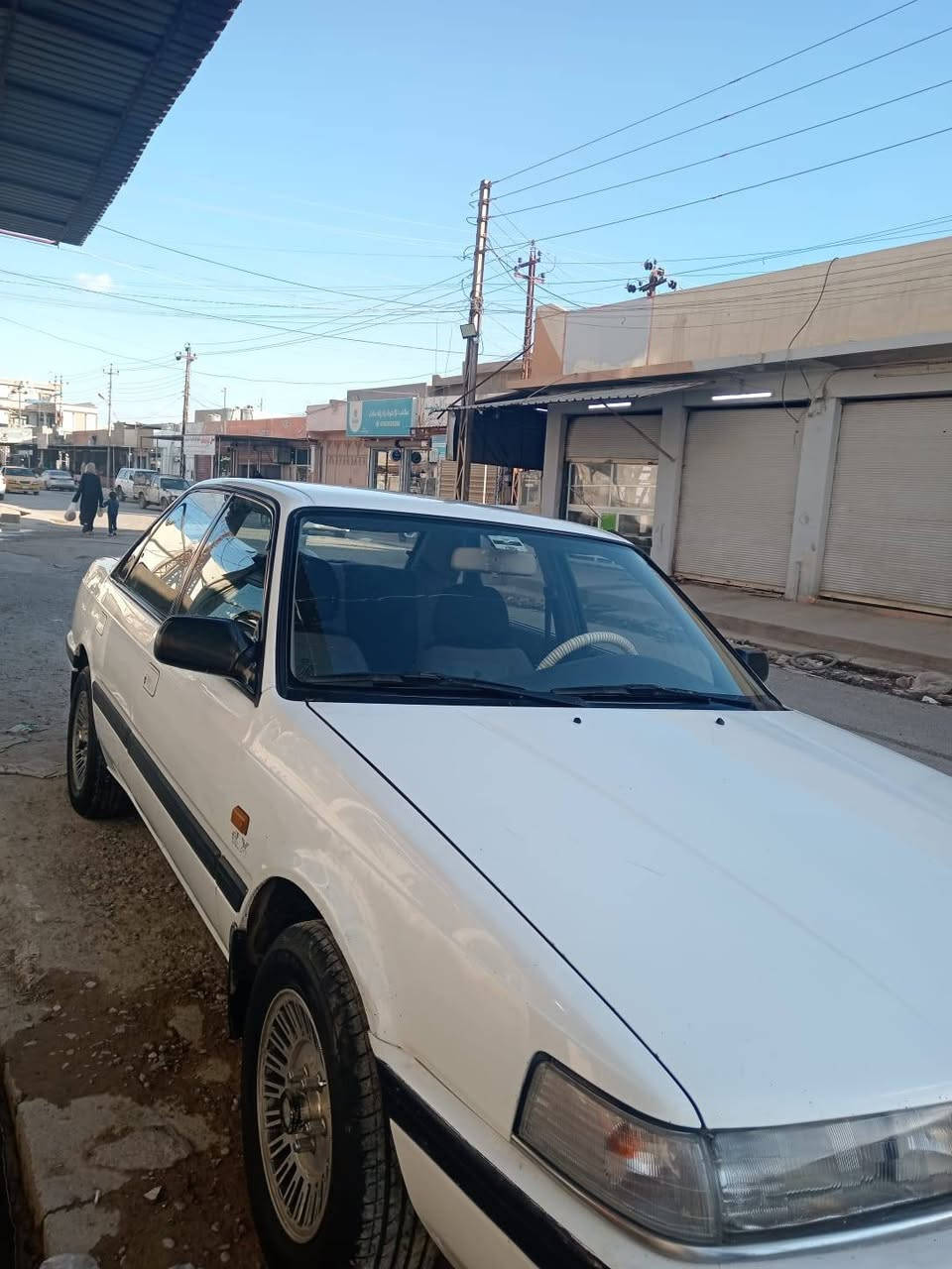 موديل 90 محرك 8 باخ جاهز على بلاد بدون صبغ سنويا لحد 2030 بيها كابون بانزين بأسمي شرط تحويل او وكالة . كهربائيه كلها شغال على بلاد اربع ابواب كهرباء واهم من كل شي تبريد يعني كامل صدر جديد بدون اي نواقص 🫡🤩*********** كركوك, العراق
