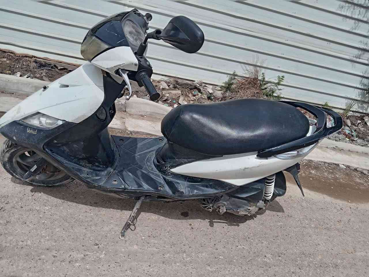 السلام عليكم دراجه ماكس ثعلب 140 للبيع مكان بغداد البياع *********** واتساب
