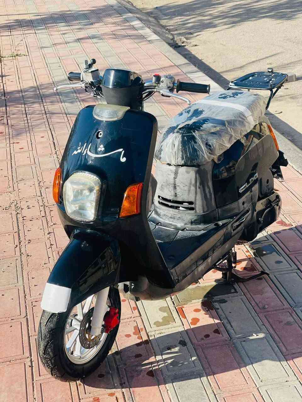 سلام عليكم , دراجه بوليس للبيع موديل 2007
كابريتا مكفوله من التاير لتاير ختم واحد ويه المكينه 
برغي واحد مامفتوح 
الرقم : ***********
المكان : كربلاء محطه سما كربلاء 
السعر : 850 مع المجال
