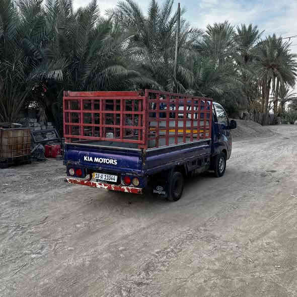 سلام عليكم للبيع كيه حمل 3000
موديل 2007 محرك كرنفال مشروط لا تنقيص ولا تبخير مكفول 
تخم تاير كير اكسن شركه رقم بابل سنويه لل 2030
بسمي كهربائيّة كامل 
سعر 83 او بيه مجال قليل 
مكاني نجف عباسيه 
***********
