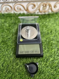 ميزان مختبرات • حساس • بمرتبتين