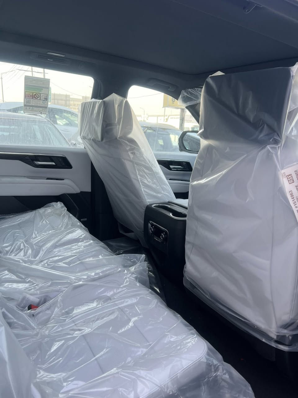 السلام عليكم
تاهو بريمر 2025 زيرووو ضمان شركة المنصور 
السعر 115 مليون مرقم وكامل سنويه بأسم المشتري 
*********** عنواني البصرة
