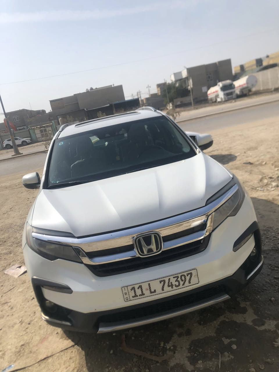 U
السلام عليكم 
هوندا بايلوت ياباني ٢٠٢٢  ٧راكب 
وارد امريكي فول مواصفات 

المواصفات:
١-رادار امامي جانبي(نقطة عمياء) وخلفي 
٢-ترحيب ودخول ذكي 
٣-سويج بصمة وتشغيل عن بعد 
٤-لايت زينون ذكي وبلاجكتورات ضباب 
٥-محرك ٣ونص ٦ سلندر المرغوب 
٦-اشاير بالمري 
٧-كشنات جلد وكهرب ٨حركات وتخرين ٣اوضاع ميموري وتدفئة كشنات 
٨-٣اوضاع قيادة ايكو وسبورت وثلجي
٩-تحديد مسار ذكي وياخطوط الشارع 
١٠-نقاط عمياء وكامرة ذكية ٣ وضعيات دوارة 
١١-مثبت سرعة كروز عادي وذكي 
١٢-شاشة جبيرة ١٠انج وتدعم ايفون واندرويد 
١٣-منافذ usb و typec امامي ومقاعد الخلف والمقاعد الاخيرة 
١٤-تبريد ثلج بيانو ٣ قطع امامي ومقاعد الخلفية ومقاعد ال٧ راكب 
وشاشة تحكم خلفي 
١٥-صندوق ذكي شفط 
١٦-كير دكم المرغوب 
١٧-مراية ذكية تعيتم ذاتي 
١٨-ستيرن فول تحكمات وشفتات سرعة ٩نمر 
١٩-مساند جانبية شركة جلد 
٢٠-بردات بلادي جوم الخلف شركة هوندا سلايد داخل البوب
٠
٢١-داخل جلد بيجي ودشبول جلد اصلي شركة 
٢٢-سيارة عزلها عالمي١٠٠% وحيف ماكو 
٢٣-سبير وعدة كامل 

مكان السيارة بابل
السعر260$ 
التواصل على الخاص
***********
