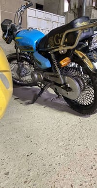 ايراني • اربعه كير • عاوزه باتري