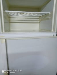 ثلاجه • نضيفه • حجم ٢٦