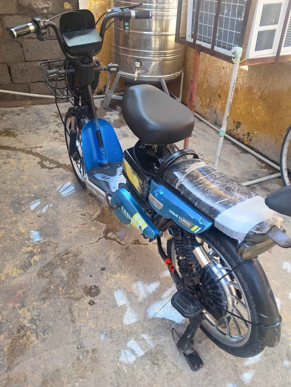 ديالى
سلام عليكم ورحمه الله وبركاته 
دراجه شحن للبيع بطاريات خير من الله 
شاشه بلاتوث كهربايات كله شغاله 
سعر 160 وبيه مجال متواجد خاص


**إذا كنت صاحب هذا الإعلان وتريد حذفه لأي سبب، رجاءا أرسل رسالة إلى الدعم الفني**