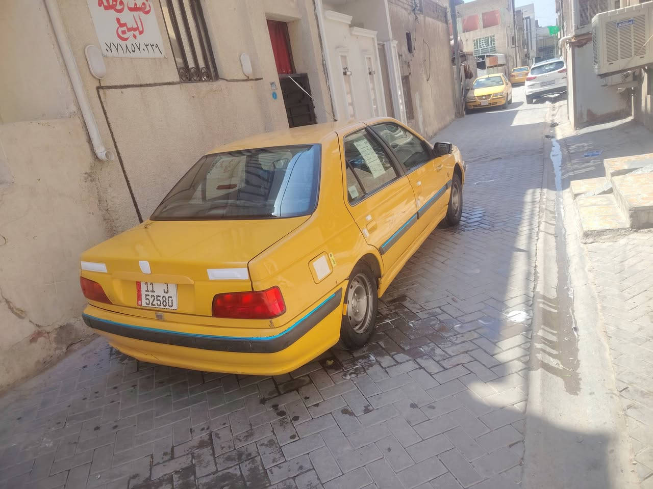 سلام عليكم بيجو بارص 15سياره حلوه وخير من الله تخم تاير سياره بيها بس الهلالات الوره بسمي مصفره غرامات وهيها تحويل ثاني يوم السعر ٤٥وبيها مجال بصيط مكاني بغداد النهروان السفسار تصل ***********
