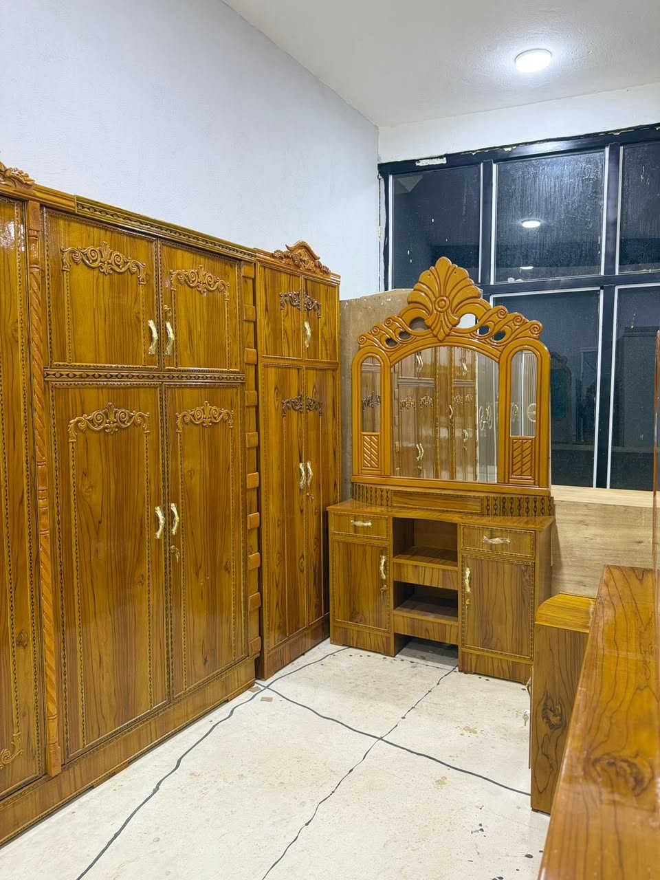 غرف نوم عراقيه شغل نجاره درجه اولى
ضمان 5 سنوات 
خشب 8 ملم اسعارهن ع مليون ونص  
التوصيل والشد مجاني


**إذا كنت صاحب هذا الإعلان وتريد حذفه لأي سبب، رجاءا أرسل رسالة إلى الدعم الفني**