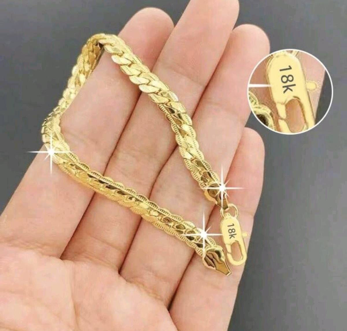 اكسسوارات مختوم 18K بلاد رز, ديالى


**إذا كنت صاحب هذا الإعلان وتريد حذفه لأي سبب، رجاءا أرسل رسالة إلى الدعم الفني**